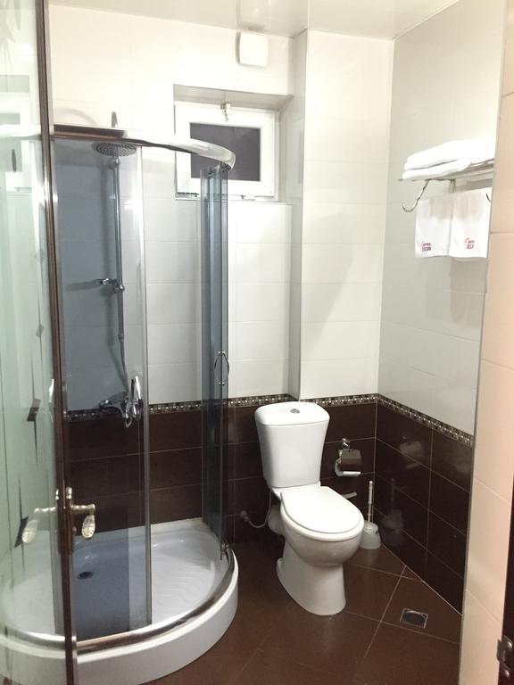 Hotel Elio Batumi Pokoj fotografie
